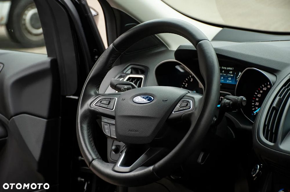 Ford Kuga 1.5 EcoBoost 2x4 Business Edition - 28
