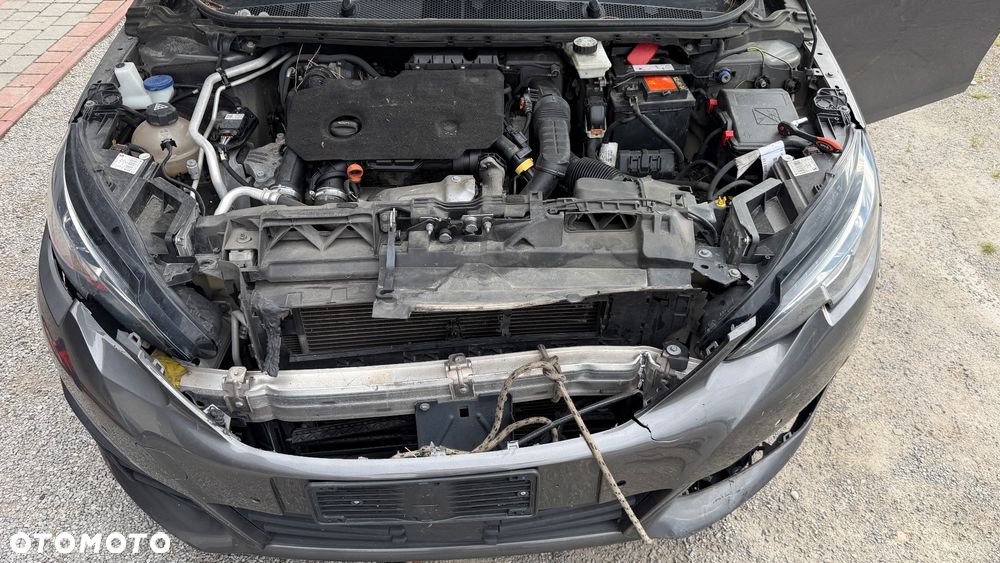Peugeot 308 BlueHDi 130 EAT8 Stop & Start Allure Pack - 29