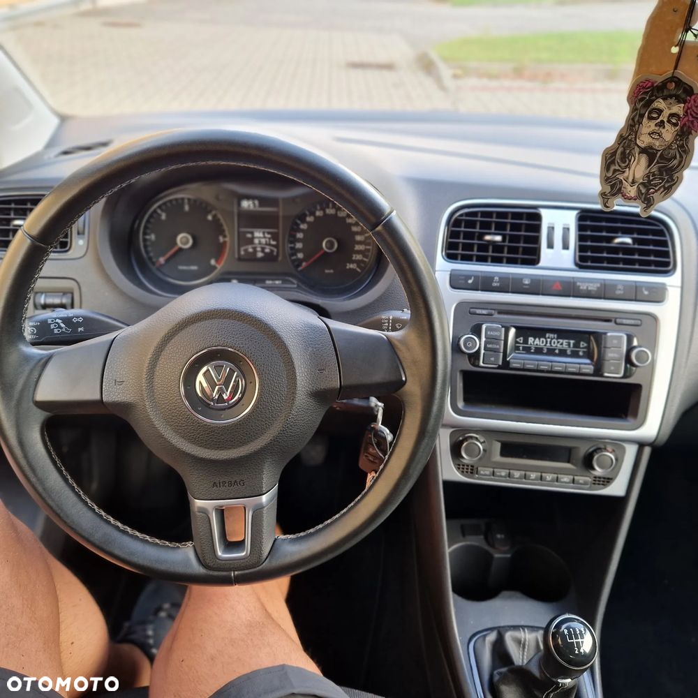 Volkswagen Polo 1.6 TDI MATCH - 9