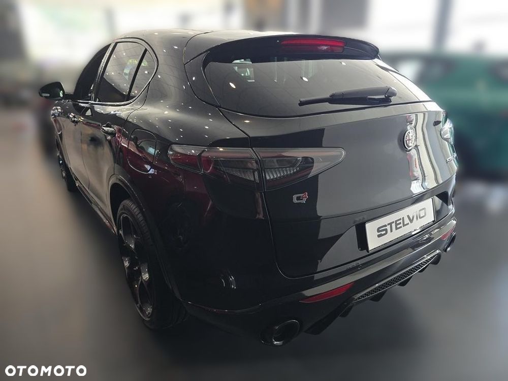 Alfa Romeo Stelvio 2.0 Turbo Veloce Q4 - 4