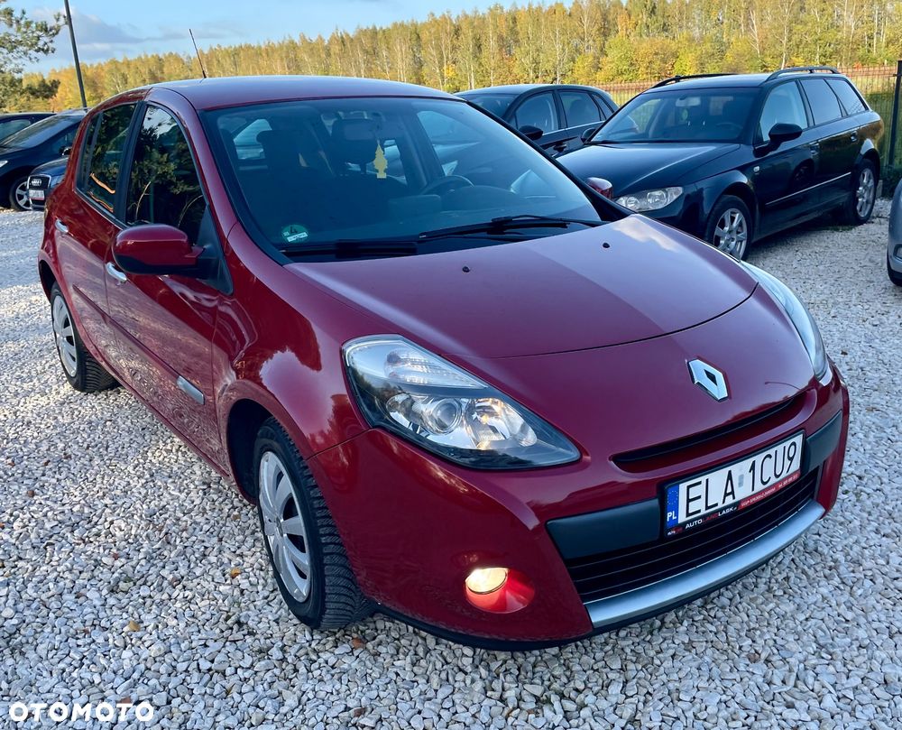 Renault Clio 2009 photo 3