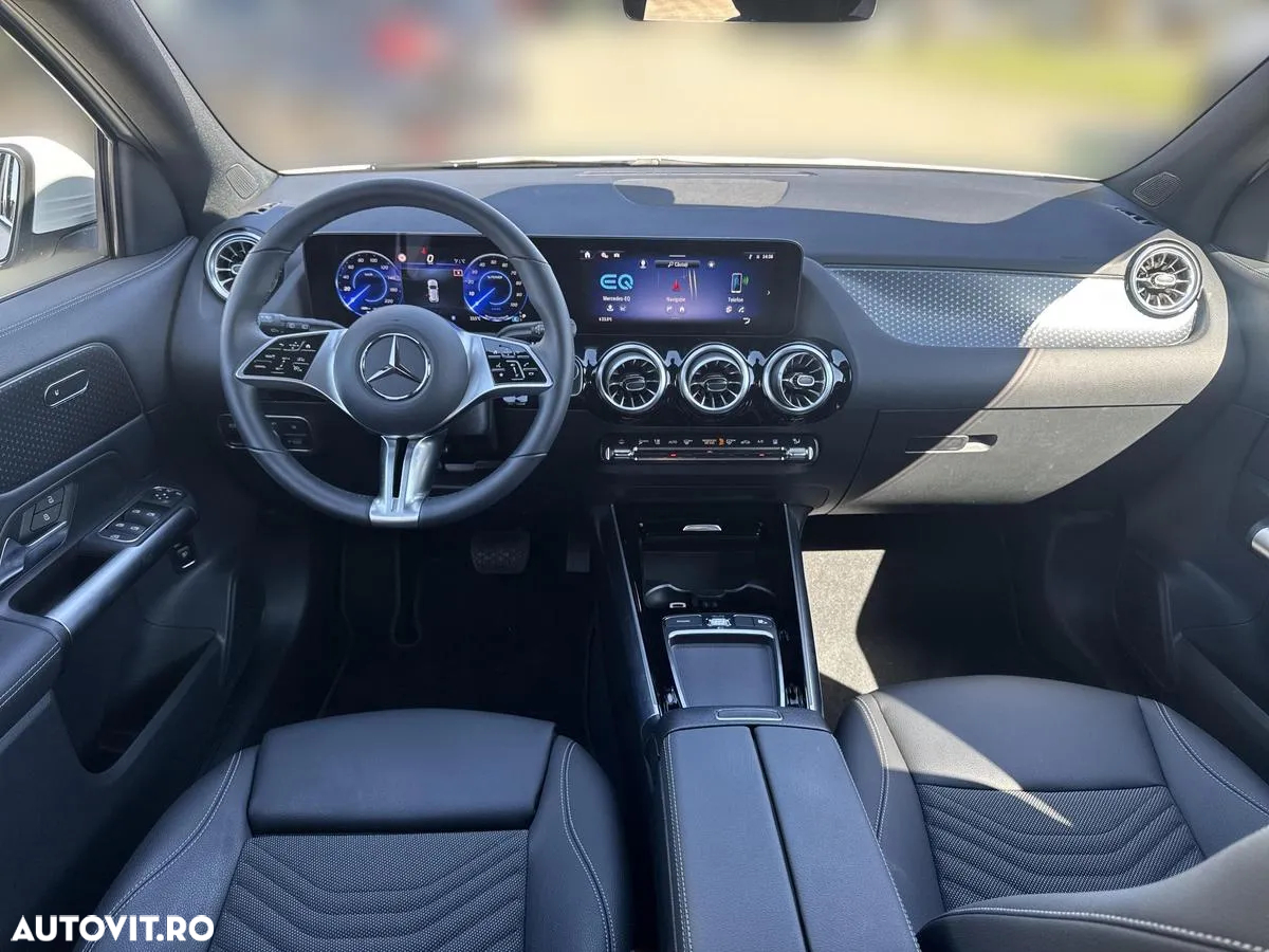 Mercedes-Benz EQA 300 4MATIC - 11