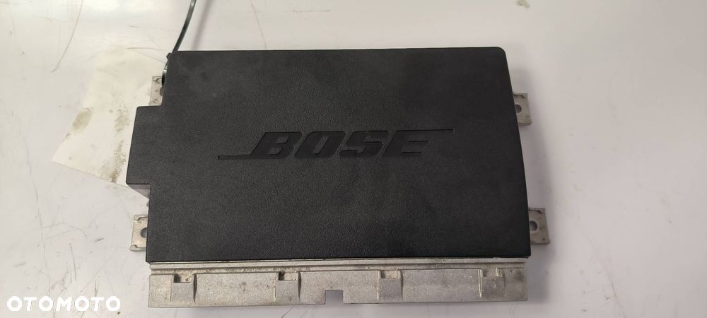 WZMACNIACZ AUDI Q7 II 4M 4M0035223C - 1