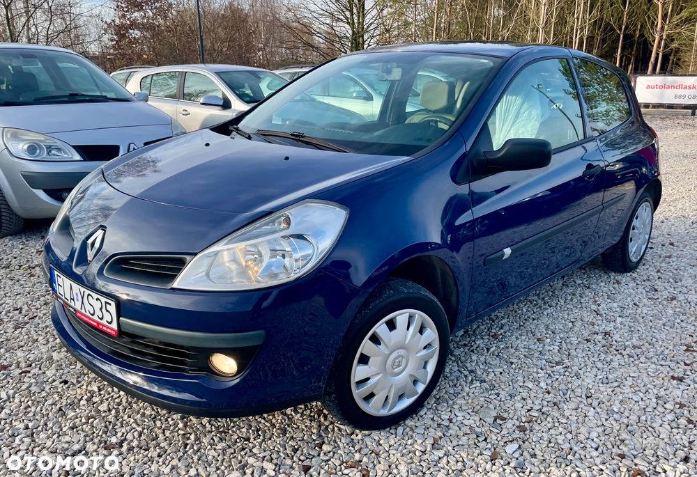 Renault Clio 1.2 16V 75 Dynamique - 9