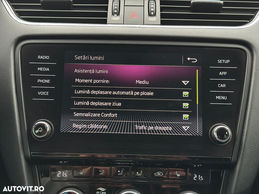 Skoda Octavia 2.0 TDI DSG Style - 30