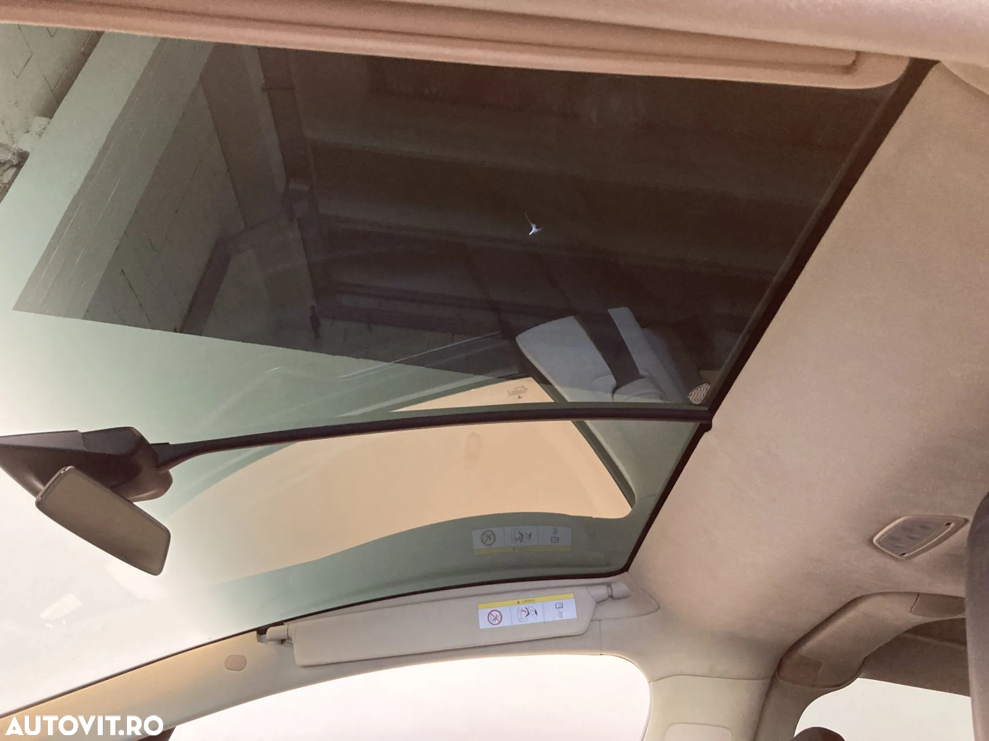 Tesla Model X - 10