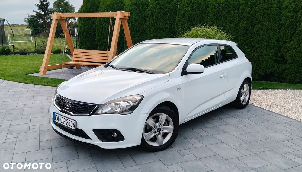 Kia ProCeed 1.4 CVVT Dream-Team Edition - 1