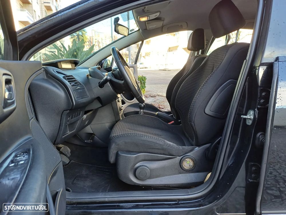 Citroën C4 1.6 HDi Exclusive - 22