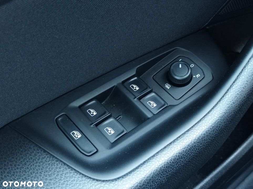 Volkswagen Passat - 22