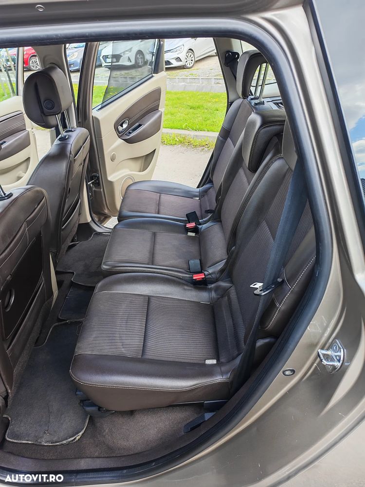 Renault Scenic 1.9 dCi FAP Privilege - 15