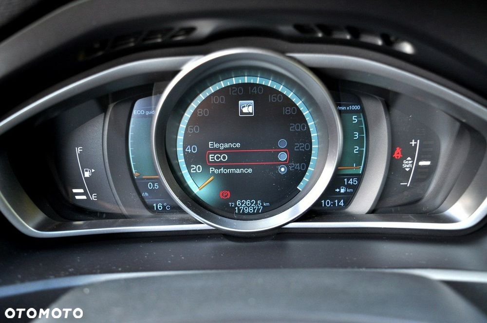 Volvo V40 Cross Country D2 Summum - 22