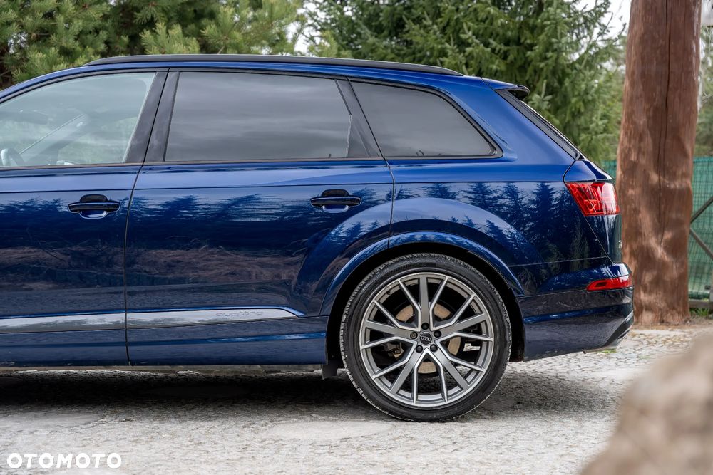 Audi Q7 - 10