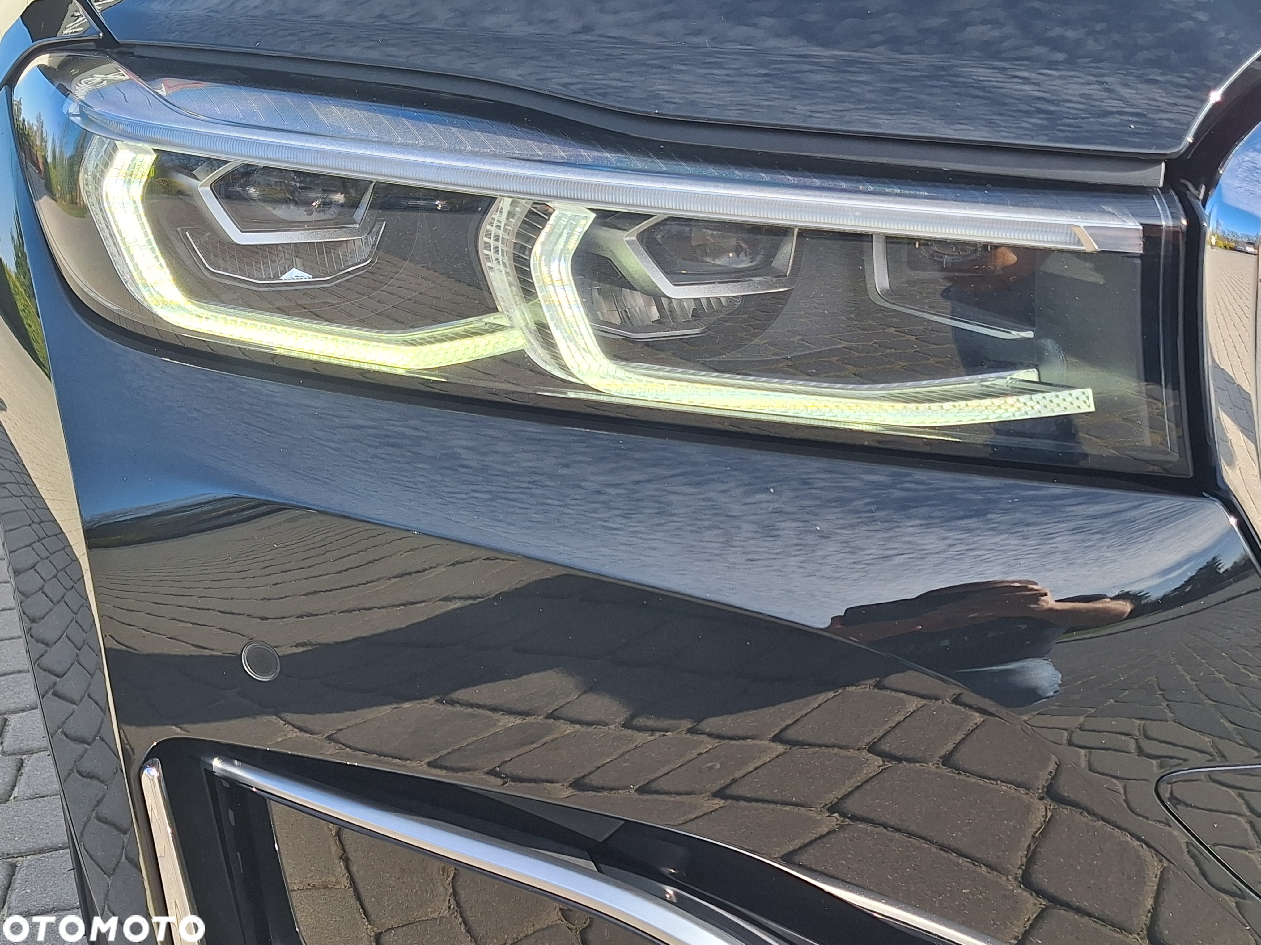 BMW Seria 7 750Li xDrive - 24