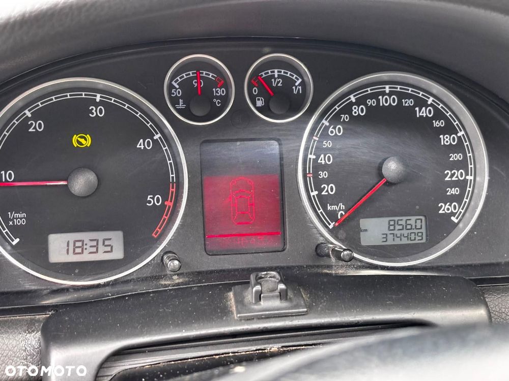 Volkswagen Passat - 14