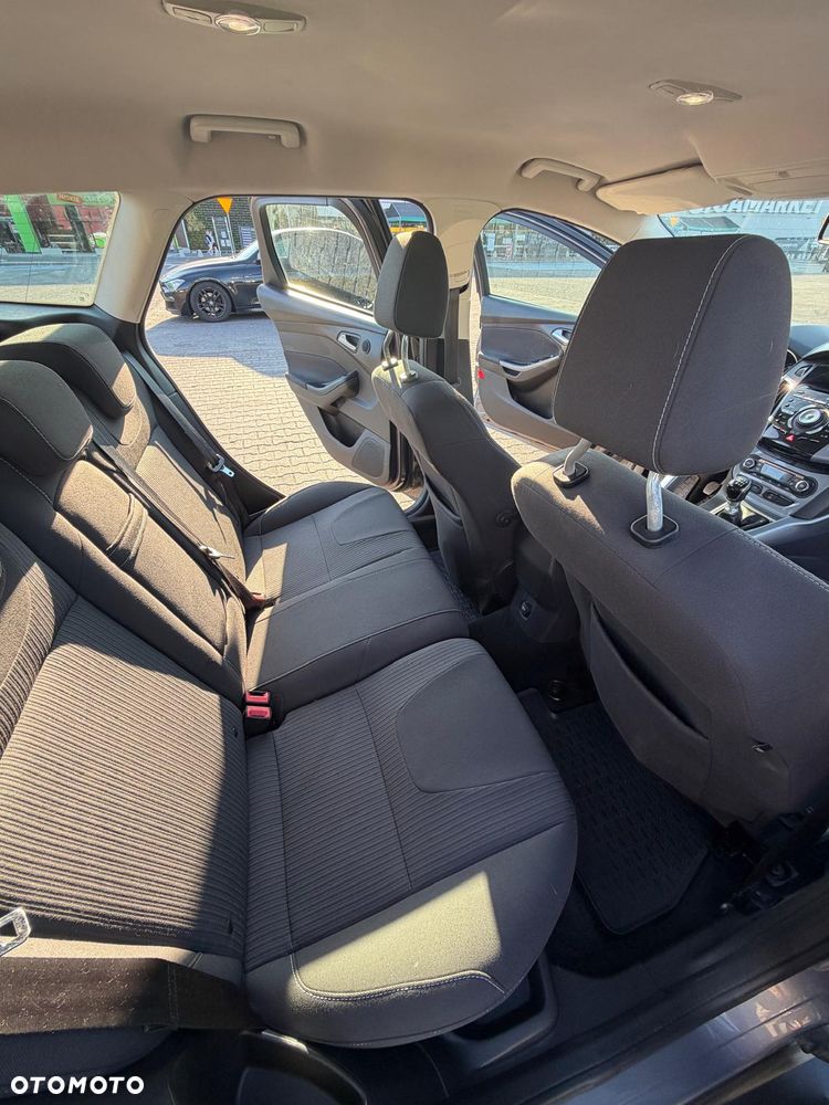 Ford Focus 1.6 EcoBoost Trend - 11