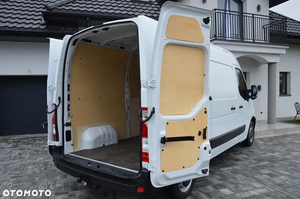 Renault Master - 32
