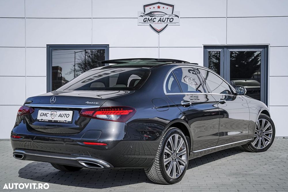 Mercedes-Benz E 300 4MATIC 9G-TRONIC Exclusive - 4