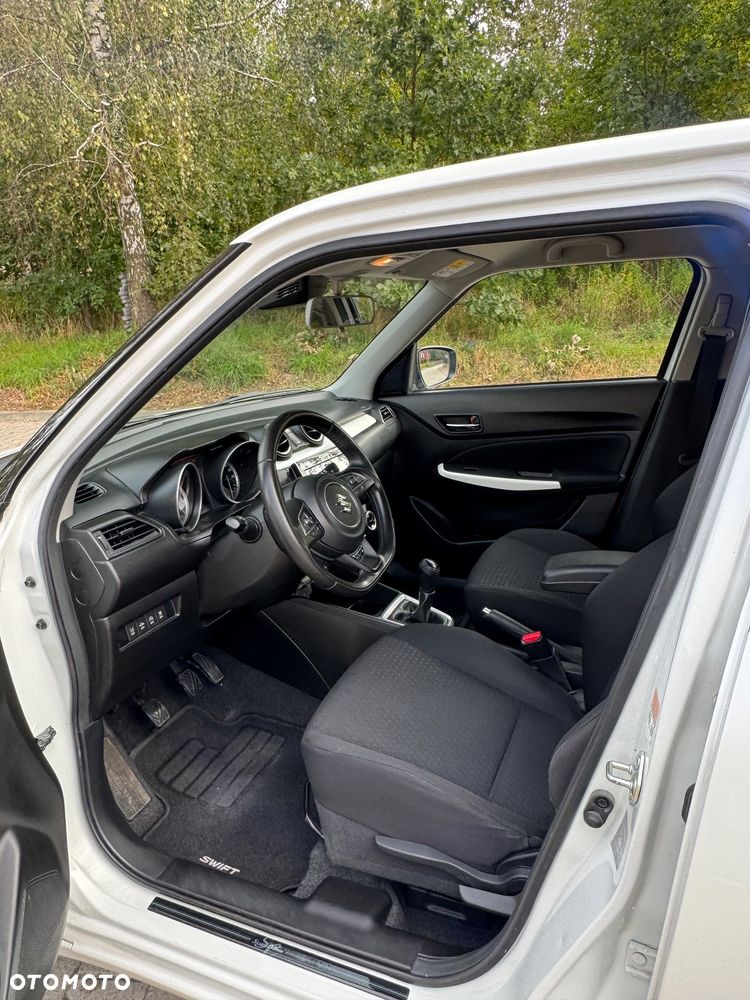 Suzuki Swift 1.2 SHVS Premium Plus - 18