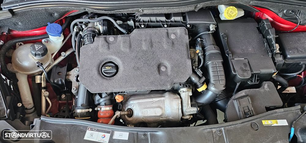 Peugeot 2008 1.5 BlueHDi Signature - 17