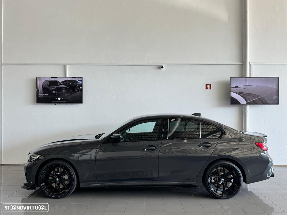 BMW 330 e Pack M Auto - 19