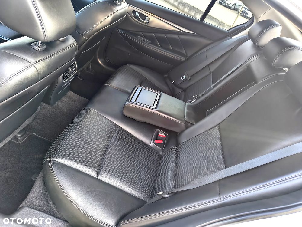 Infiniti Q50 Q50(S) 3.0t Sport - 21