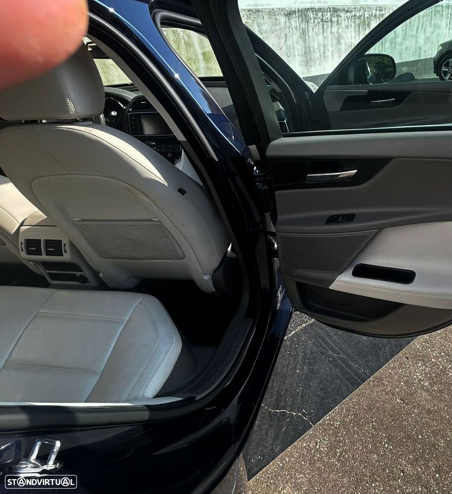 Jaguar XE 20d Aut. Prestige - 25