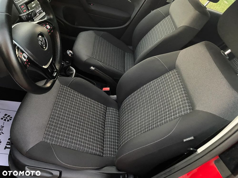 Volkswagen Polo 1.2 TSI BMT Comfortline - 27