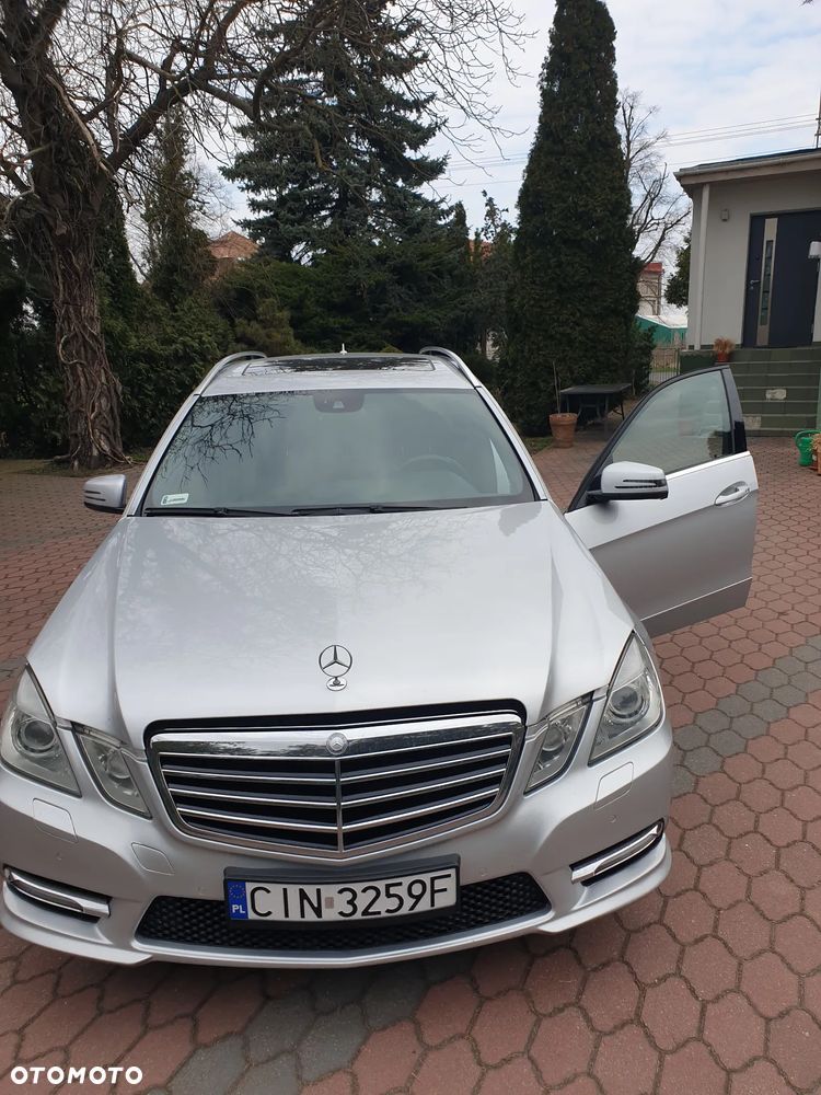 Mercedes-Benz Klasa E 350 CDI DPF 4Matic BlueEFFICIENCY 7G-TRONIC Avantgarde - 21