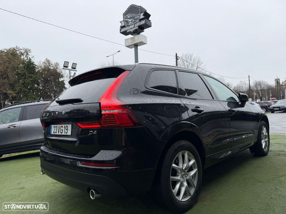 Volvo XC 60 2.0 D4 Momentum Geartronic - 4