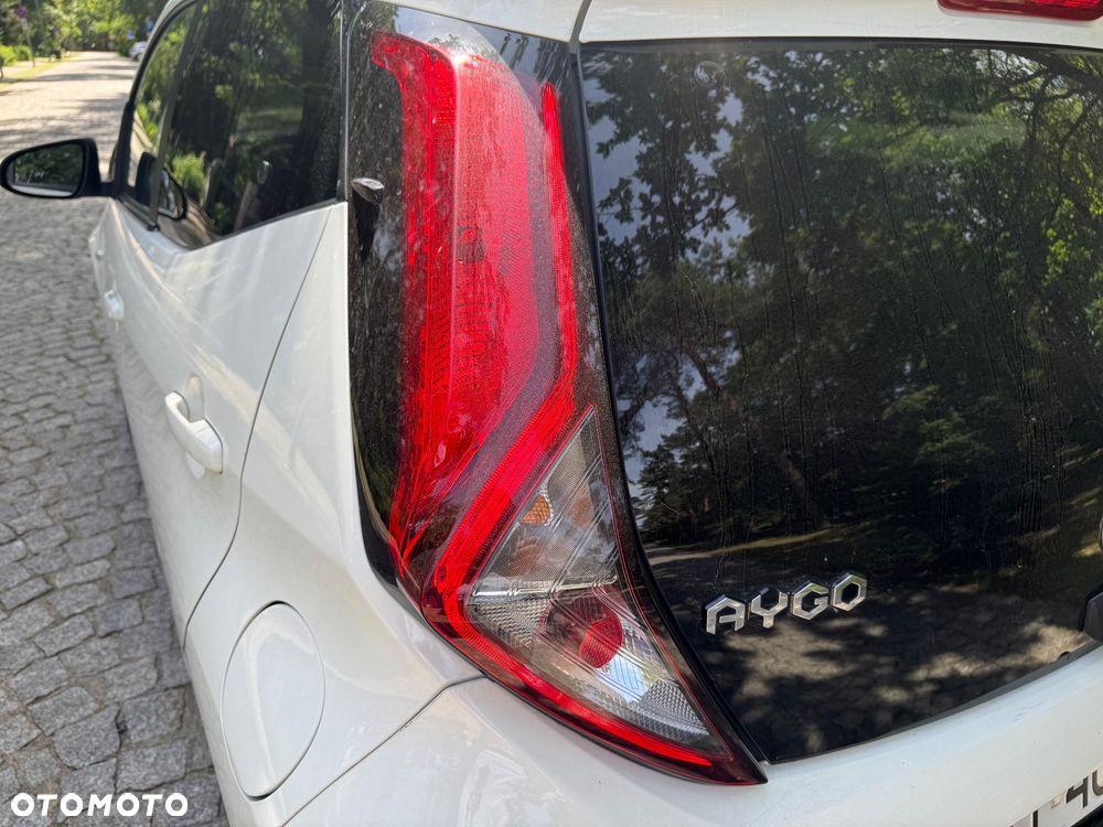 Toyota Aygo 1.0 VVT-i JBL Edition - 8