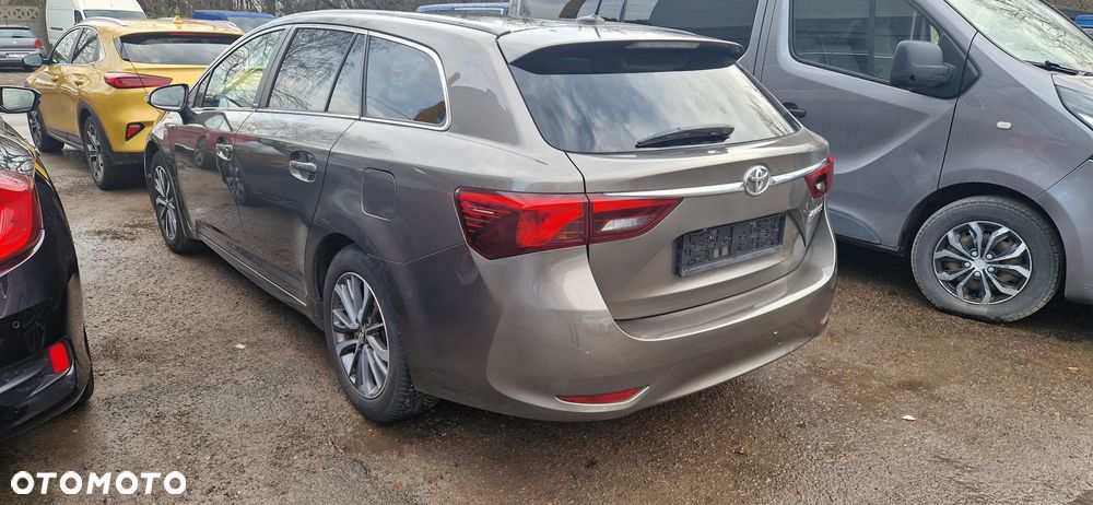 Toyota Avensis Touring Sports 1.8 Multidrive S Edition-S - 4