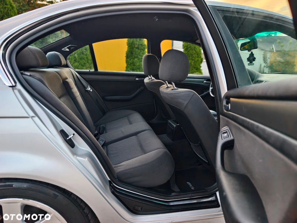 BMW Seria 3 - 18