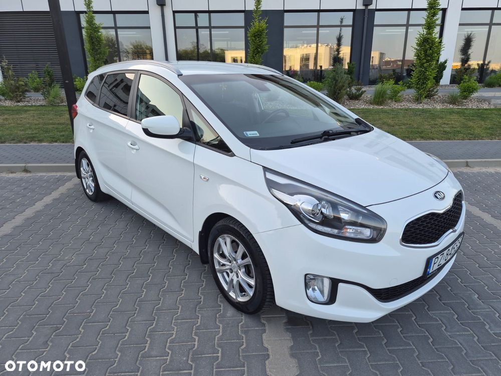 Kia Carens 1.6 GDI M EU6 - 3