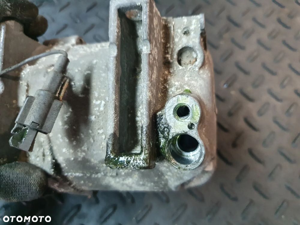 SPRĘŻARKA KLIMATYZACJI Subaru Impreza II WRX 2.0 T turbo 73111FE040 - 5