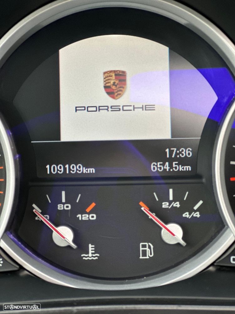 Porsche Cayenne Turbo - 11