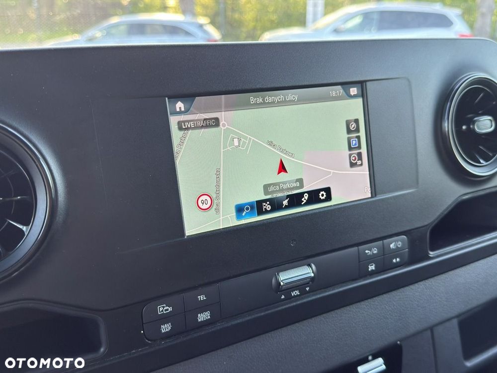 Mercedes-Benz Sprinter - 23