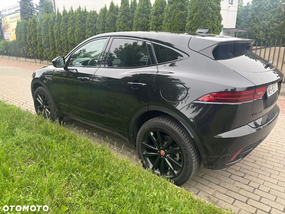 Jaguar E-Pace P300e AWD R-Dynamic S - 6