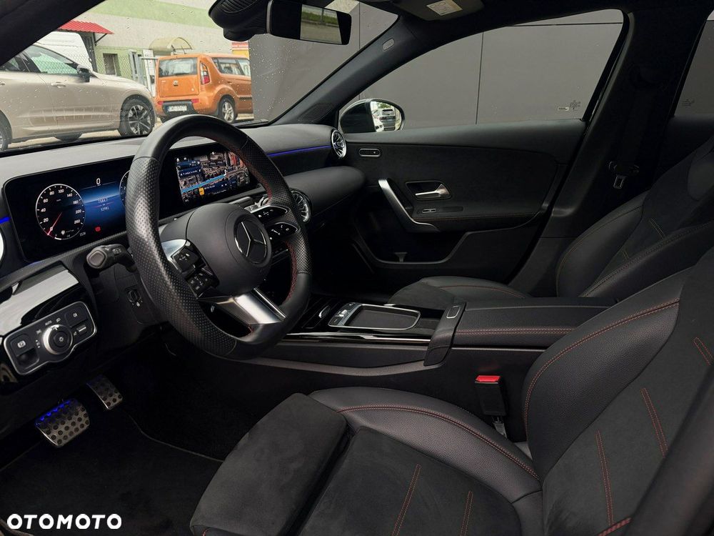 Mercedes-Benz Klasa A 200 AMG Line 7G-DCT - 11