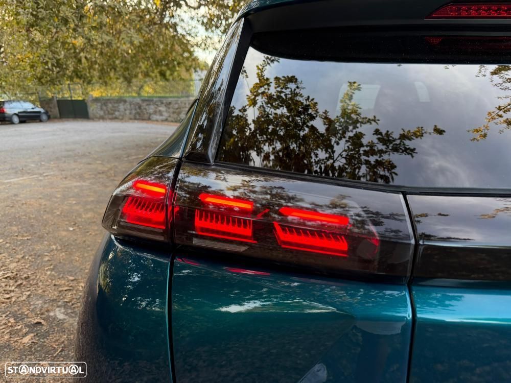 Peugeot 2008 1.2 PureTech Allure Pack - 20