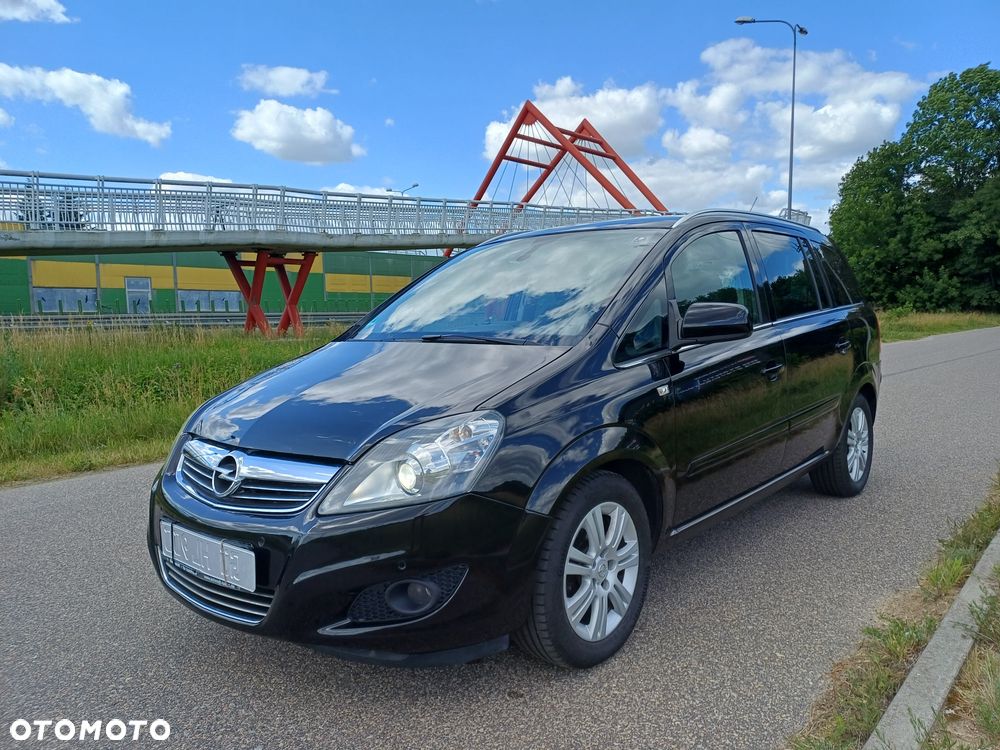 Opel Zafira - 1