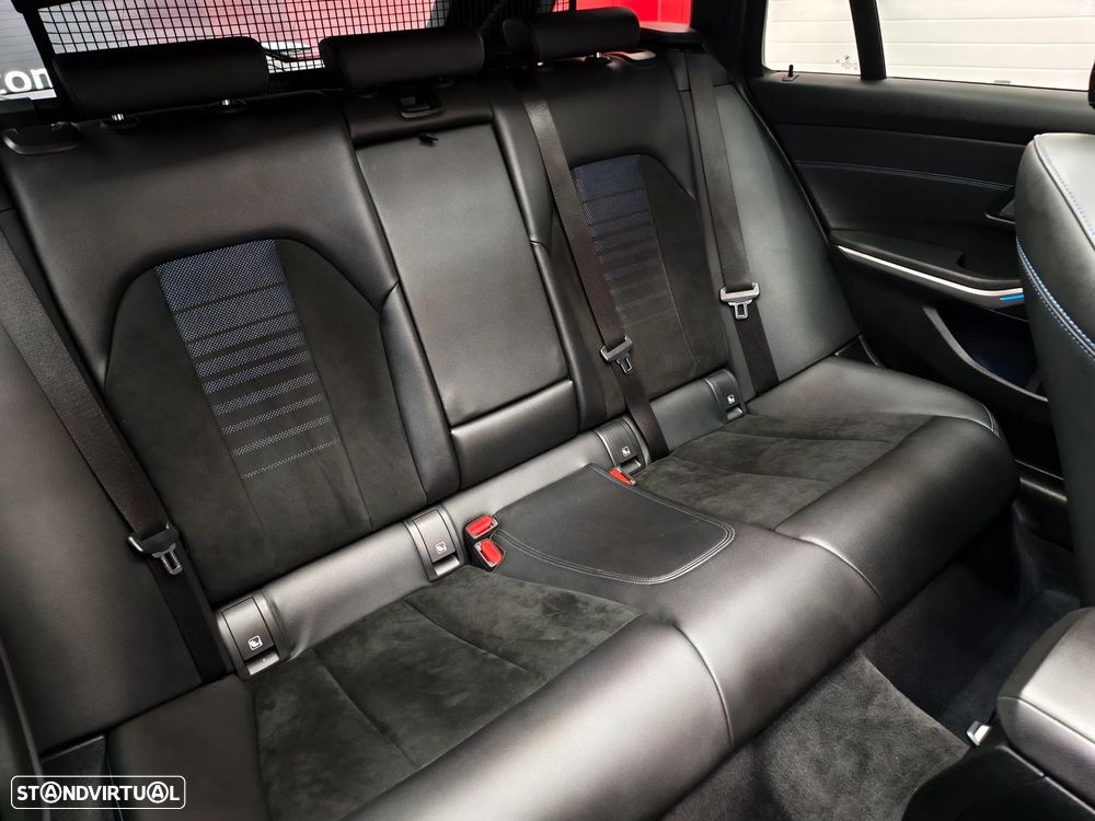 BMW 320 d Aut. Edition M Sport Shadow - 39