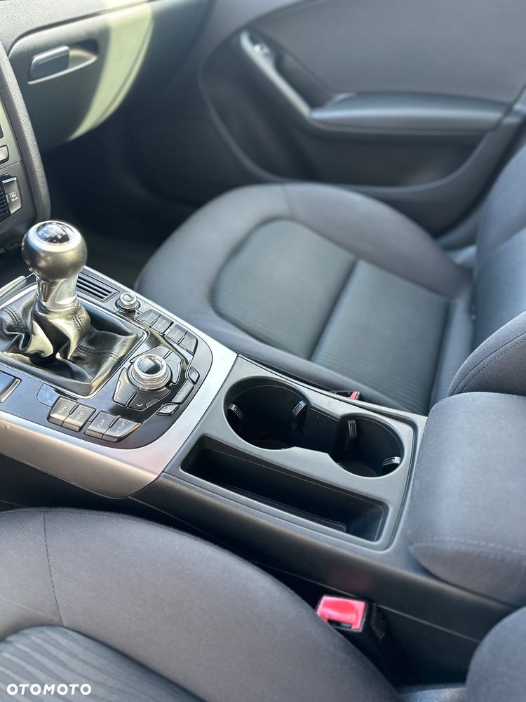 Audi A4 Avant 2.0 TDI DPF Ambiente - 20