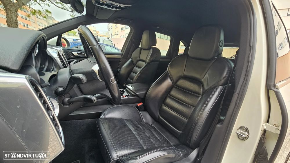Porsche Cayenne ver-standard - 14