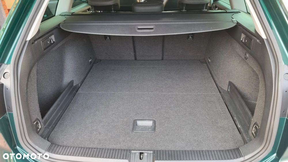 Volkswagen Passat Alltrack - 13