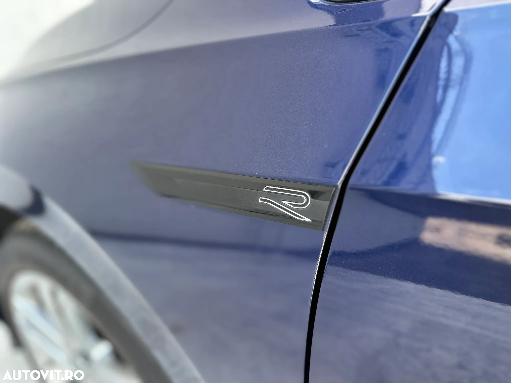 Volkswagen Golf 1.5 eTSI ACT DSG MHEV R-Line - 11