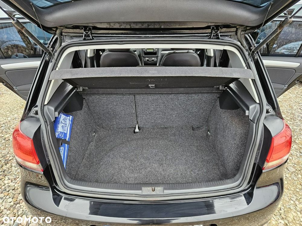 Volkswagen Golf - 18