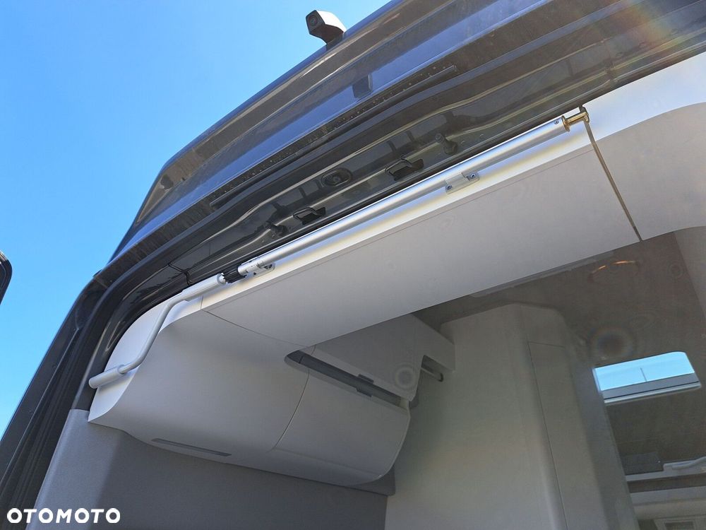 Volkswagen Grand California Grand California 600 DMC 3500kg silnik: 2,0 l TDI EURO VI-e SCR / 163KM/skrzynia biegów: Przedni napęd automatyczna 8-biegowa rozstaw osi: 3640 mm - 16