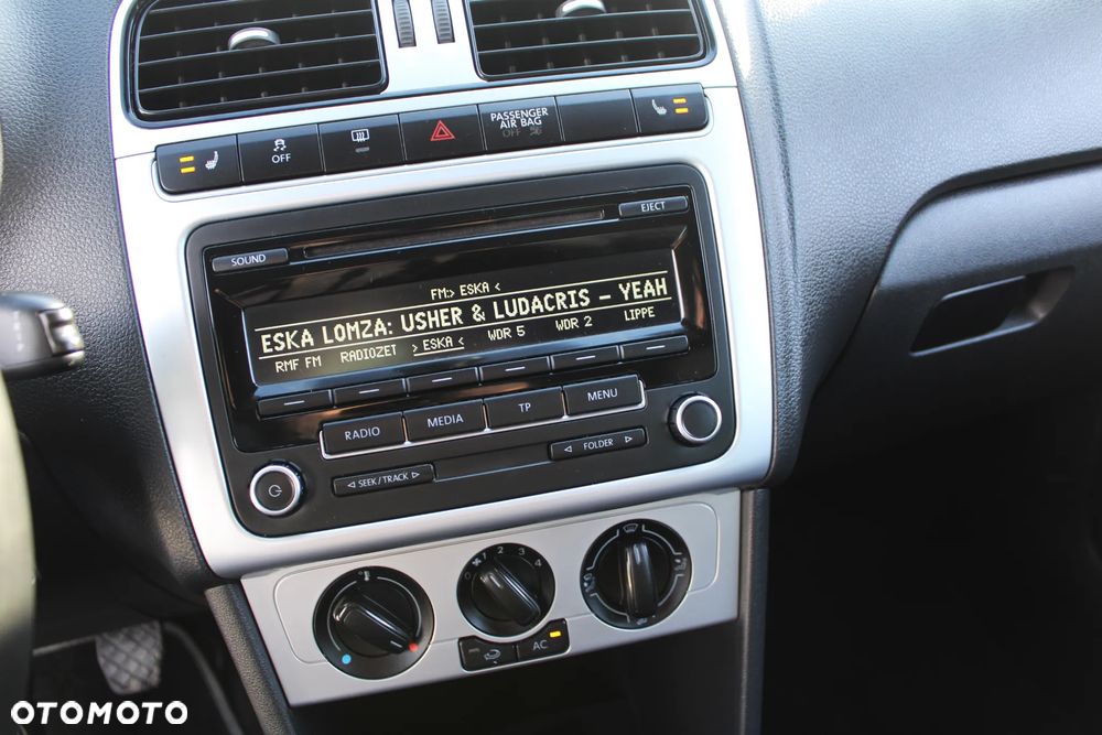 Volkswagen Polo 1.2 TSI MATCH - 21