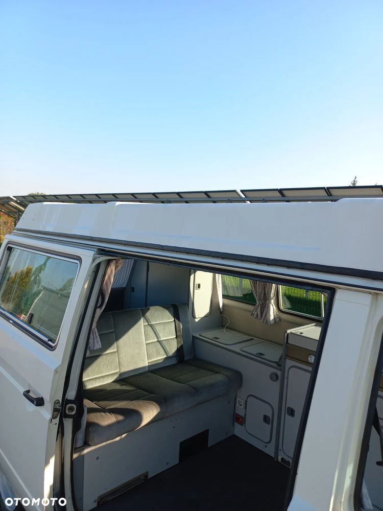 Volkswagen Transporter - 22