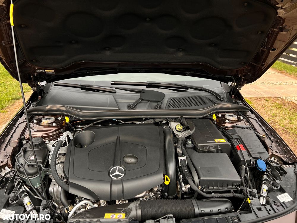 Mercedes-Benz GLA 220 CDI 4MATIC 7G-DCT AMG Line - 9